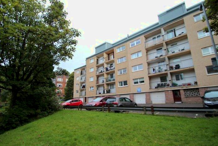 1 Bedroom Flat To Rent In Oban Court, Glasgow, G20