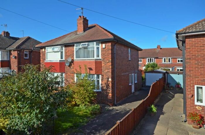 2 Bedroom Semi-Detached House To Rent In Byron Drive, Rawcliffe, York, YO30