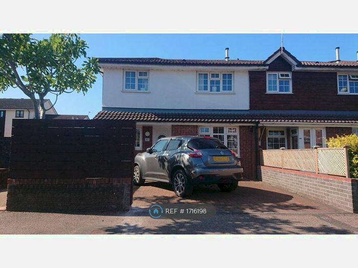 2 Bedroom Semi-Detached House To Rent In Haxby Court, Cardiff, CF10