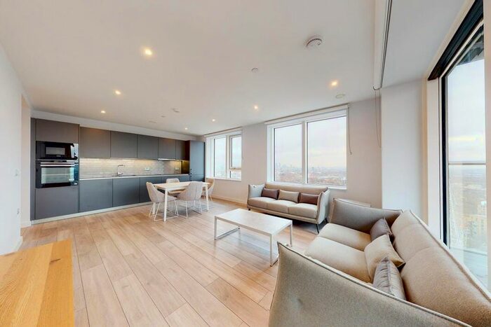 2 Bedroom Flat To Rent In New Lion Way, London, SE17