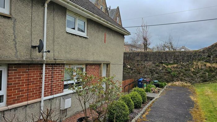 3 Bedroom House To Rent In Oakleigh Drive, Greenock, PA16
