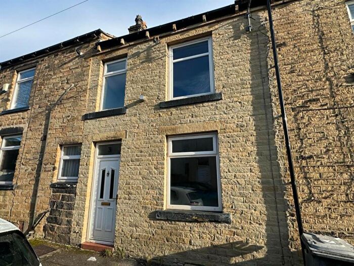 2 Bedroom Terraced House To Rent In Richmond Street, Cleckheaton, BD19