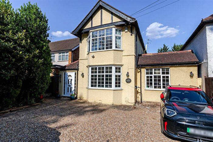 4 Bedroom Detached House For Sale In Brookshill, Harrow, HA3