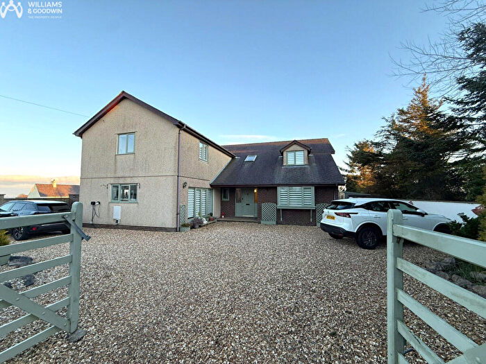 5 Bedroom Detached House For Sale In , Brynteg, Anglesey, LL78