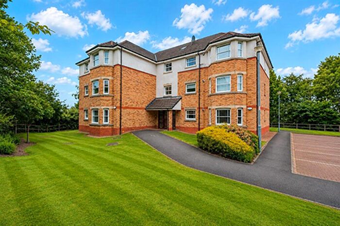 2 Bedroom Apartment For Sale In Helmsdale Close, Blantyre, G72
