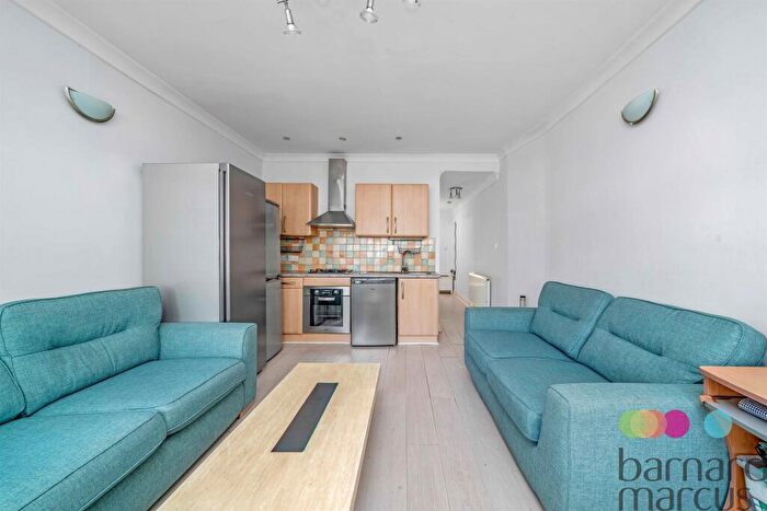 2 Bedroom Flat For Sale In Faber Gardens, London, NW4