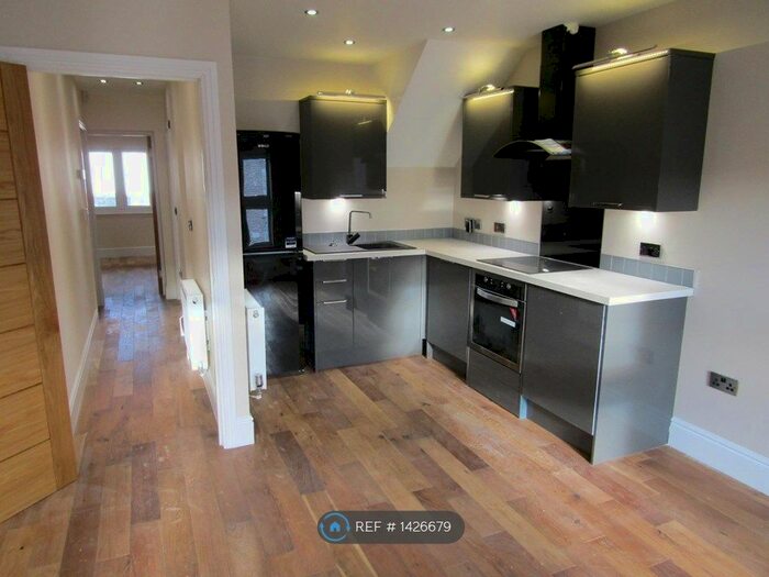 2 Bedroom Flat To Rent In Broad Street, Loughborough, LE11