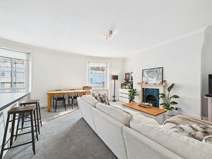 1 Bedroom Flat To Rent In Brunswick Place, Hove, BN3