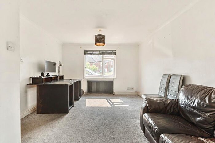 3 Bedroom Terraced House For Sale In Lane End, Buckinghamshire, HP14
