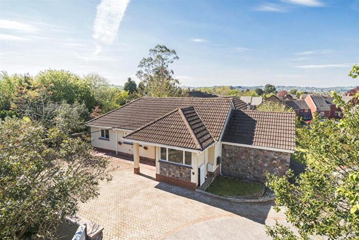 3 Bedroom Bungalow For Sale In St. Michaels Close, Alphington, Exeter, EX2