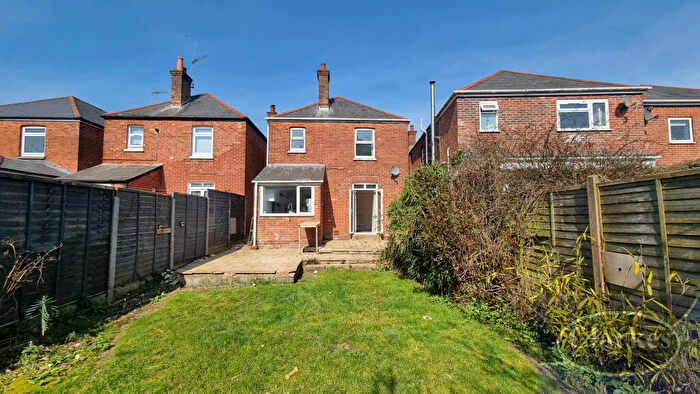 3 Bedroom Detached House For Sale In Rutland Road, Bournemouth, BH9