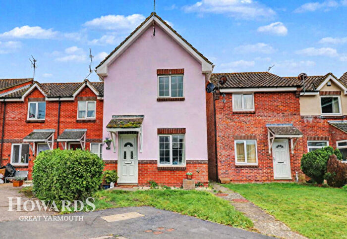 2 Bedroom End Of Terrace House For Sale In Coxswain Read Way, Great Yarmouth, NR30