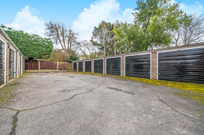 2 Bedroom Flat For Sale In Main Road, Sidcup, DA14