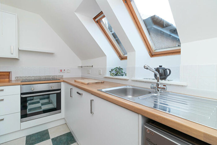 2 Bedroom Flat For Sale In Glenagnes Road, Dundee, DD2