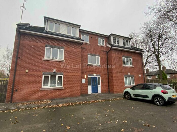 2 Bedroom Apartment To Rent In Fairway House, Chorlton Cum Hardy, M21