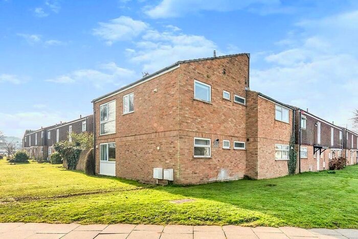 3 Bedroom Flat To Rent In Calcraft Mews, Canterbury, CT1