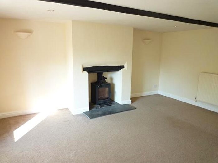 5 Bedroom Town House To Rent In Sutcombe, Holsworthy, EX22