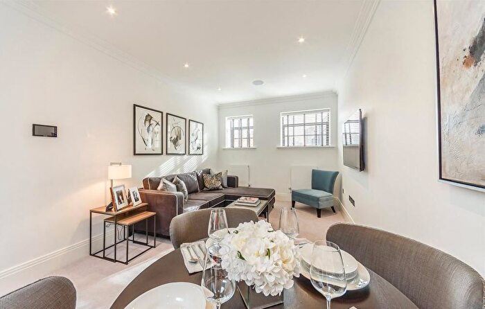 2 Bedroom Flat To Rent In Rainville Road, Hammersmith, London, W6