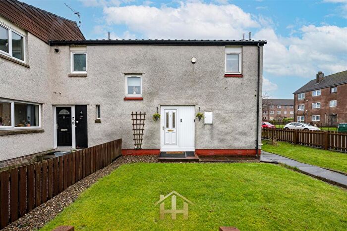 2 Bedroom End Of Terrace House For Sale In Laggan Gardens, Dundee, DD2