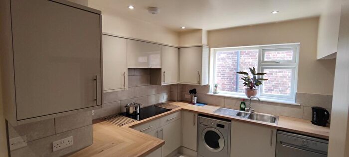 6 Bedroom Property To Rent In Brailsford Road, Dunkirk, Nottingham, NG7