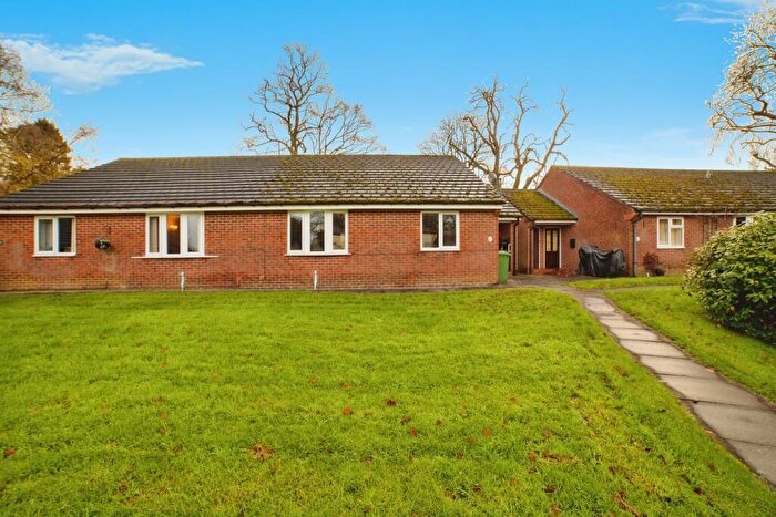 2 Bedroom Semi-Detached Bungalow For Sale In Holly Bank Close, Oakerthorpe, Alfreton, DE55