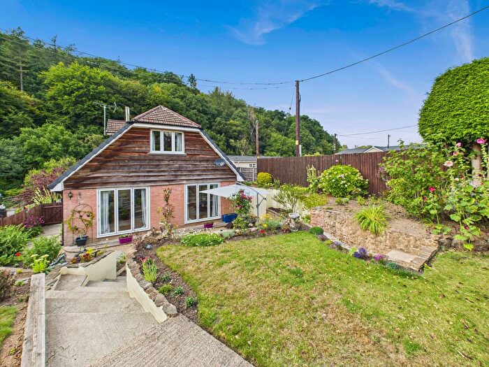 3 Bedroom Detached House For Sale In Railway Road, Cinderford, GL14