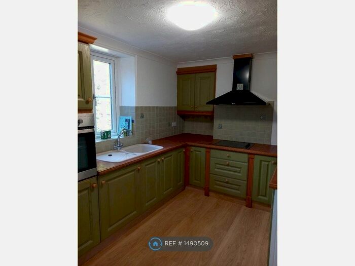 3 Bedroom Semi-Detached House To Rent In Hall Road, Hoe, Dereham, NR20