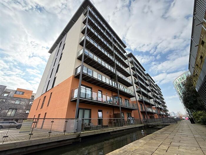 2 Bedroom Apartment For Sale In Pollard Street, Manchester, M4