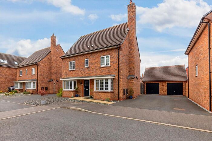 5 Bedroom Detached House For Sale In Oxford Blue Way, Stewartby, Bedfordshire, MK43