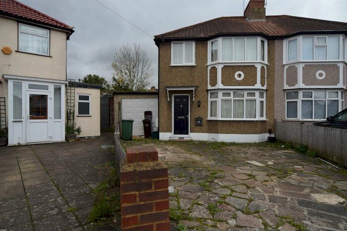 3 Bedroom Semi-Detached House To Rent In Hazelmere Gardens, Worcester Park, KT4