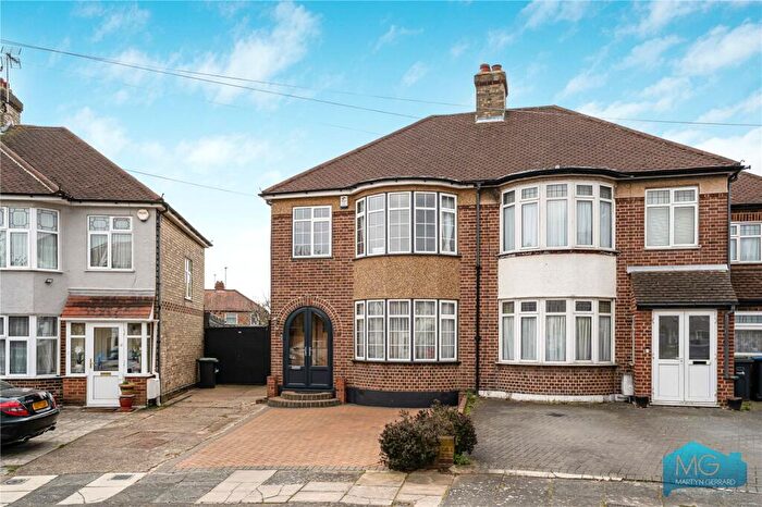 3 Bedroom Property For Sale In Chester Gardens, Enfield, EN3