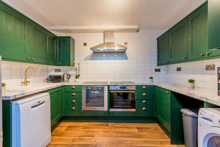 6 Bedroom Flat To Rent In St Hilds Lane, Durham, DH1
