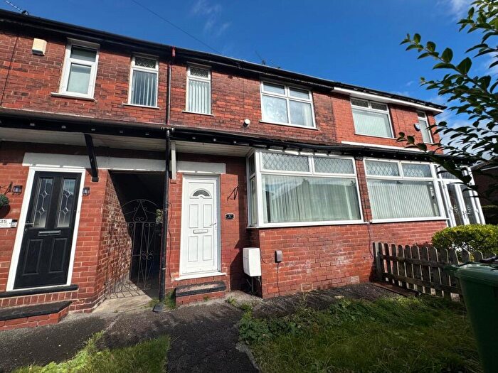 3 Bedroom Terraced House For Sale In Ellwood Road, Stockport, Cheshire, SK1