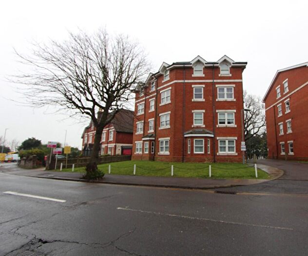1 Bedroom Flat To Rent In Upper Avenue, Eastbourne, East Sussex, BN21