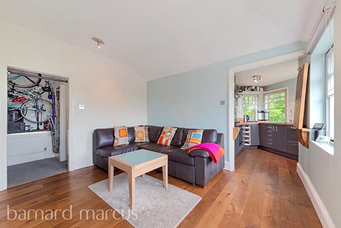 1 Bedroom Flat To Rent In Jacksons Lane, Highgate, N6
