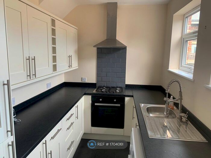 2 Bedroom Terraced House To Rent In Glebe Road, Newcastle Upon Tyne, NE12