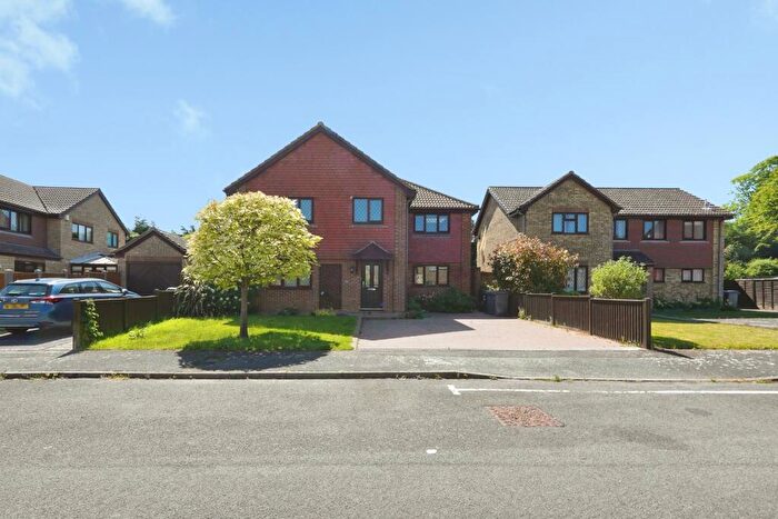 4 Bedroom Detached House For Sale In Oakvale Close, Dover, Kent, CT17