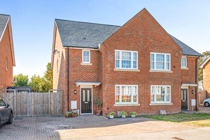 3 Bedroom Semi-Detached House For Sale In Briary Fields, Margate, CT9