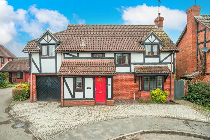 5 Bedroom Detached House For Sale In Kesteven Drive, Market Deeping, PE6