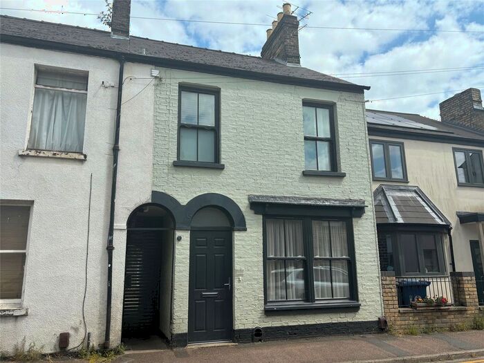 1 Bedroom Flat To Rent In Ainsworth Street, Cambridge, Cambridgeshire, CB1