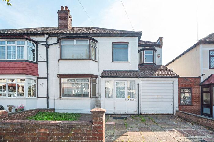 4 Bedroom Semi Detached House For Sale In Maryland Road, Thornton Heath, CR7
