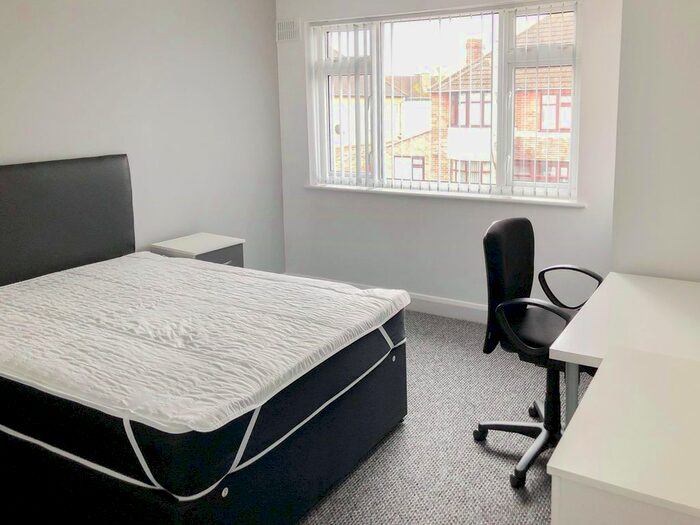 4 Bedroom Terraced House To Rent In Franciscan Road, Coventry, CV3