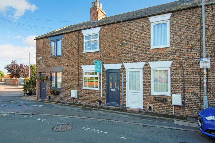 2 Bedroom Terraced House To Rent In Hailgate, Howden, DN14