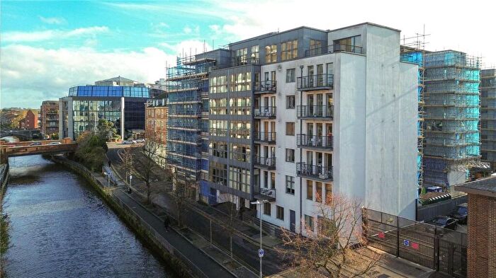 1 Bedroom Penthouse To Rent In Queens Road, Reading, Berkshire, RG1