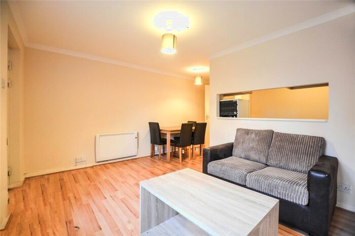 1 Bedroom Flat To Rent In Abercorn Way, London, SE1