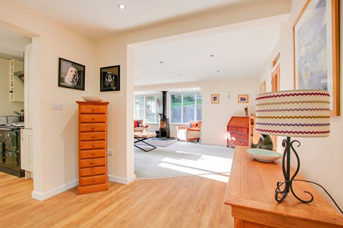 3 Bedroom Detached House For Sale In Lower Densome Wood, Woodgreen, Fordingbridge, SP6