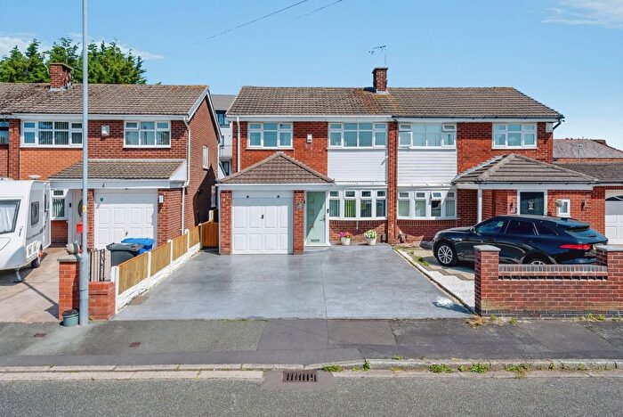 3 Bedroom Semi-Detached House For Sale In Byron Court, Warrington, Cheshire, WA2