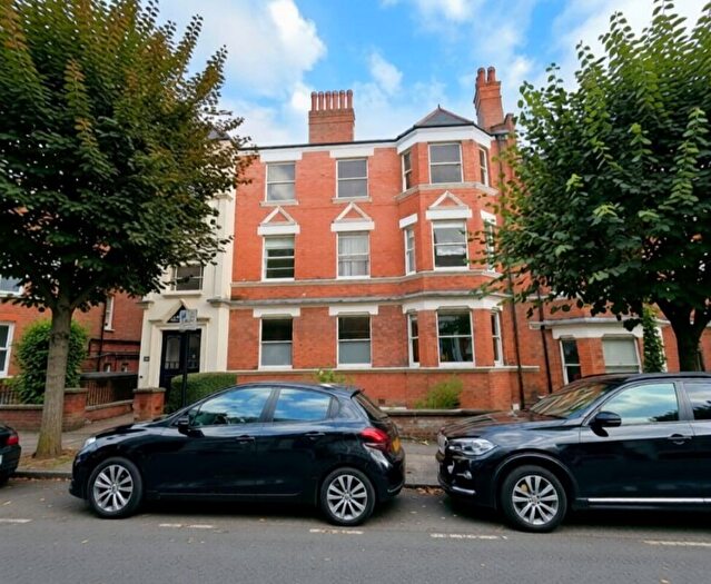 3 Bedroom Property For Sale In Lyncroft Mansions, Lyncroft Gardens, London, NW6
