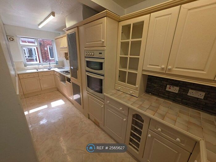 2 Bedroom Flat To Rent In Baguley Crescent, Middleton, Manchester, M24