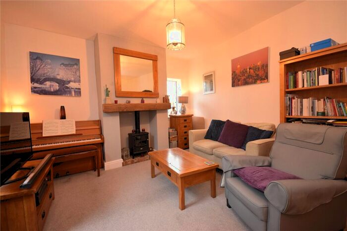 1 Bedroom Terraced House To Rent In Woodville Avenue, Horsforth, Leeds, LS18